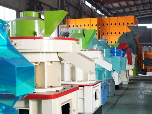 Máy làm viên gỗ 2-12mm nông nghiệp thương mại với động cơ Diesel