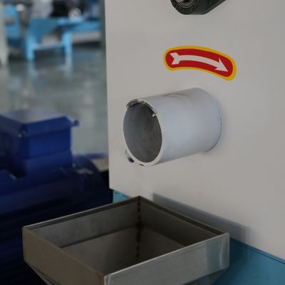 Máy làm viên thức ăn cho cá nhỏ 500kg / H Công suất cắt 2,2kw