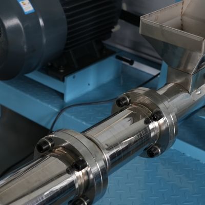 Năng suất cao Máy ép viên thức ăn cho cá tự động 500kg / H