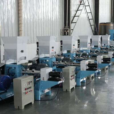 Máy tạo viên thức ăn cho cá quy mô lớn Máy xay 3 đến 12mm Công suất cho ăn 0,4kw