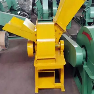 Máy nghiền gỗ máy nghiền di động di động động cơ diesel lái xe máy nghiền gỗ để làm mùn mùn mùn